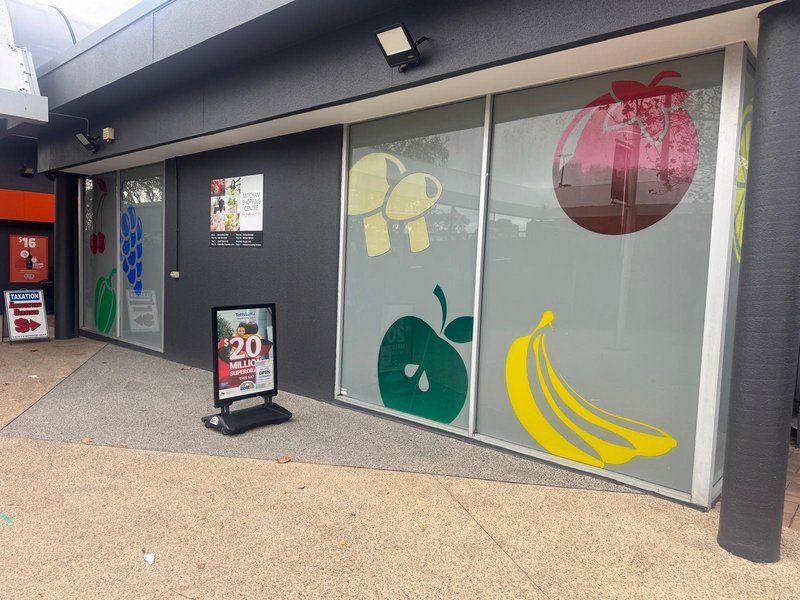 Fruit and vegetable shop in Mitcham before defit works