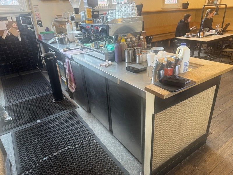 House of Cards Café – Café Counter Before Defit